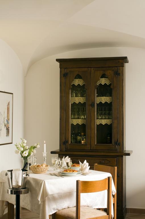 Hotel Villa Angelica ラッコ・アメーノ エクステリア 写真