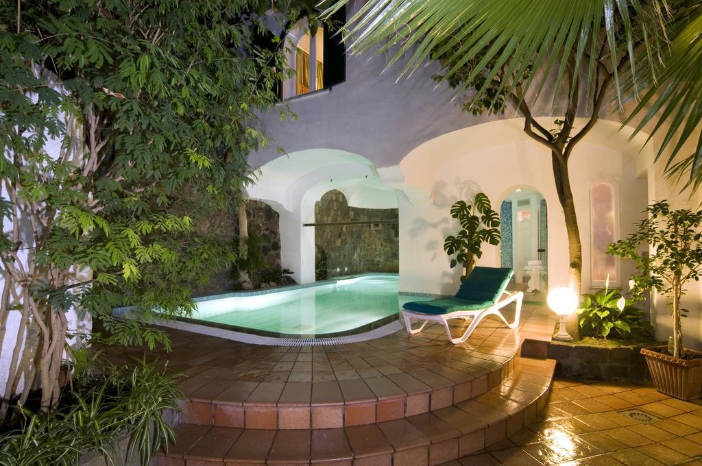 Hotel Villa Angelica ラッコ・アメーノ エクステリア 写真