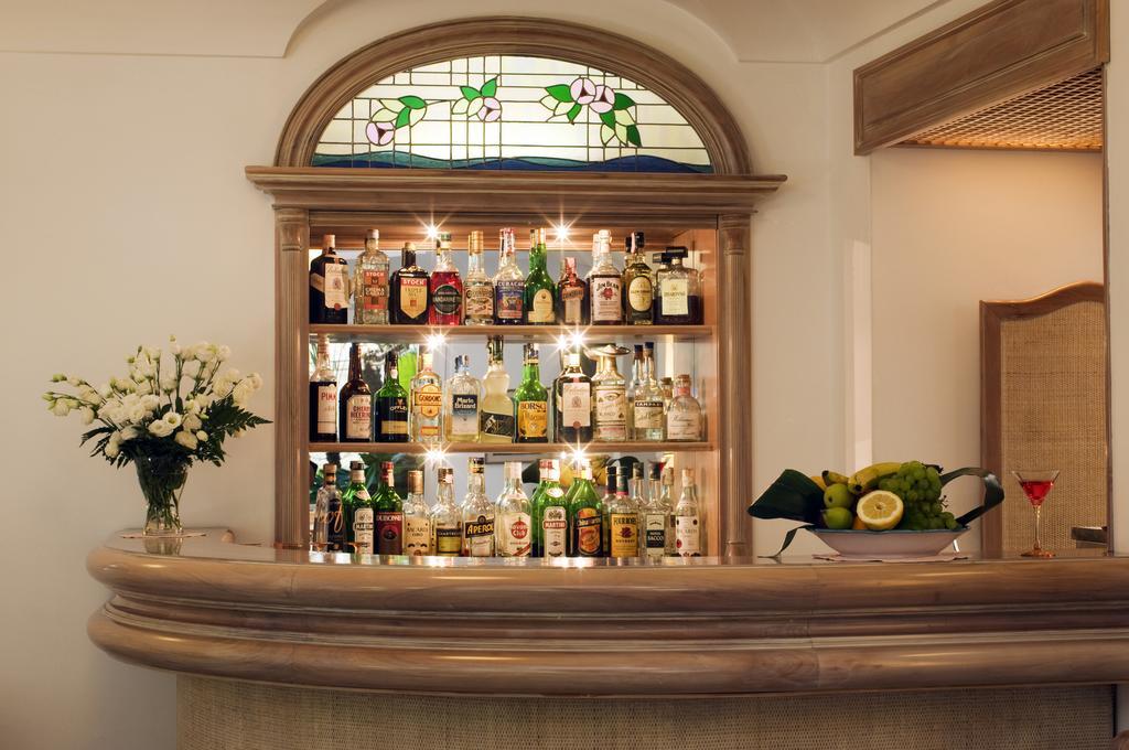 Hotel Villa Angelica ラッコ・アメーノ エクステリア 写真